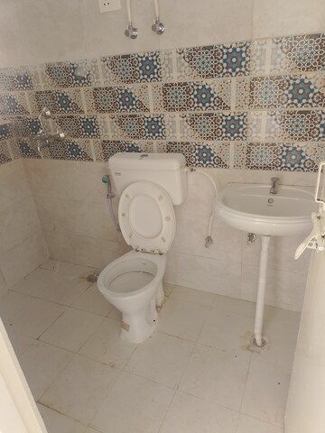 Bathroom in 3 BHK Apartment at Signature Global Golf Greens, Sector 79 – for Sale
