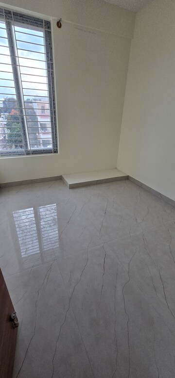 Bedroom in 3 BHK Apartment at Mahadevpura – for Rent