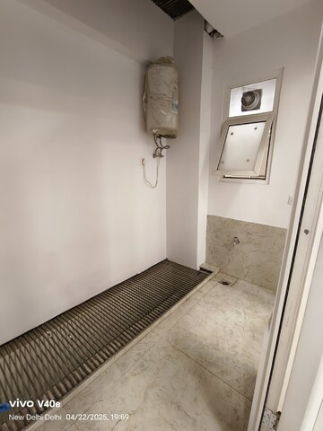  3 BHK Builder Floor at Vasant Kunj – for Rent