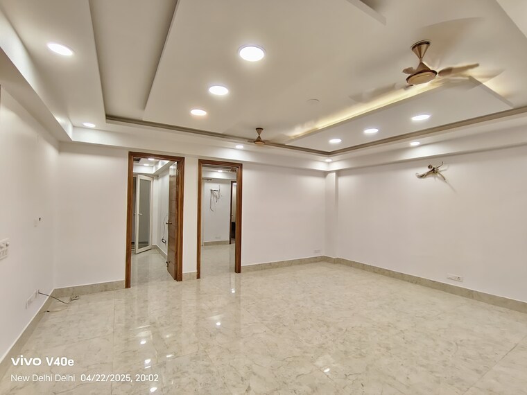 Room, vasant kunj 3 Bedroom 1400 Sq.Ft. Builder Floor In Vasant Kunj Delhi 9513421