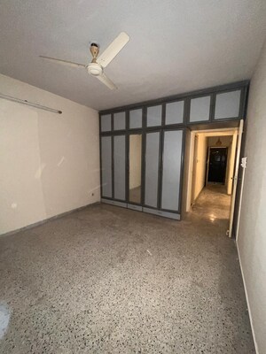 Room in 2 BHK Apartment at Clover Village, Wanowrie – for Rent