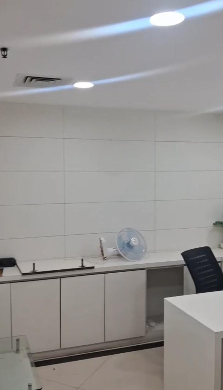 Bathroom, bbd bagh Commercial Office Space 1300 Sq.Ft. In Bbd Bagh Kolkata 9513618