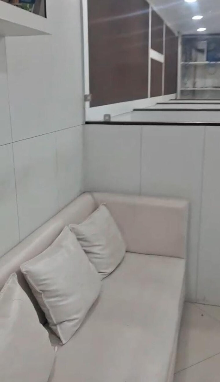 Bathroom, bbd bagh Commercial Office Space 1300 Sq.Ft. In Bbd Bagh Kolkata 9513618