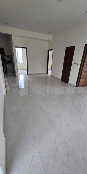 Hall in 3 BHK Apartment at Mahadevpura – for Rent