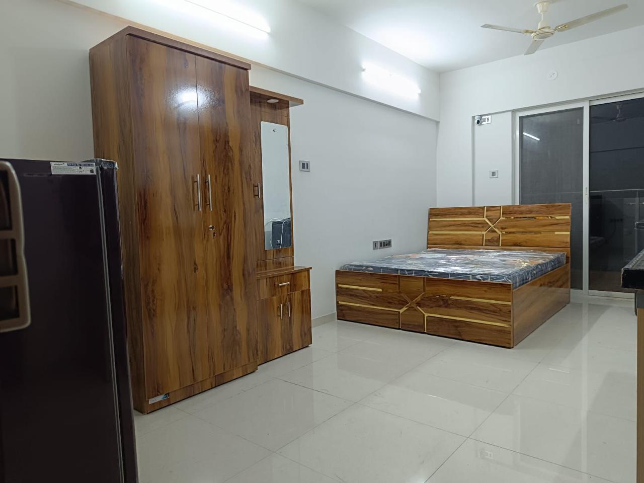 1 RkApartment For Rent in Bramhacorp Water Bay