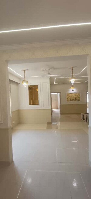 Room in 3 BHK Builder Floor at RKM Springdale Tower II, Lohgarh – for Sale