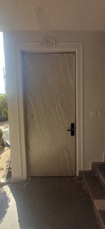  3 BHK Builder Floor at RKM Springdale Tower II, Lohgarh – for Sale