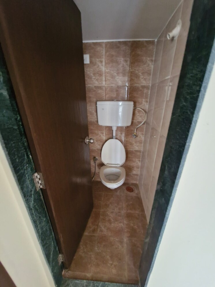 Bathroom, ekta-parks-ville 1 Bedroom 444 Sq.Ft. Apartment In Virar West Palghar 9513855