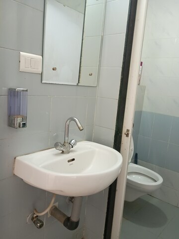 Bathroom in 1 BHK Apartment at Sector 14 Dwarka – for Rent