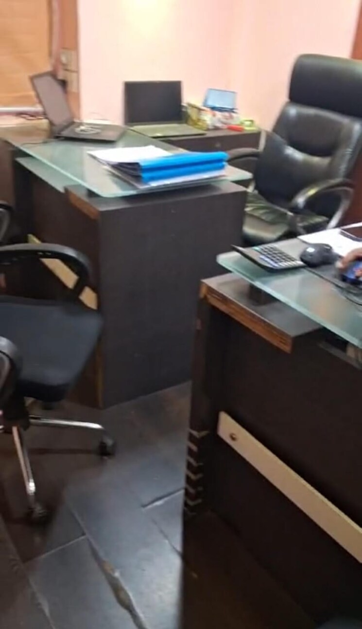 Team Area, camac street Commercial Office Space 450 Sq.Ft. In Camac Street Kolkata 9514137