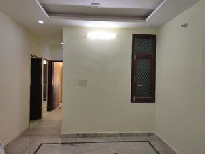 Room in 3 BHK Builder Floor at Dwarka Mor – for Sale
