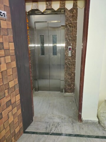 Building Lobby in 3 BHK Builder Floor at Dwarka Mor – for Sale