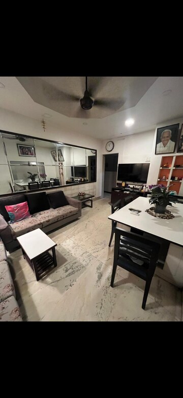 2 BHK Apartment For Rent in Jayant Apartments, Prabhadevi