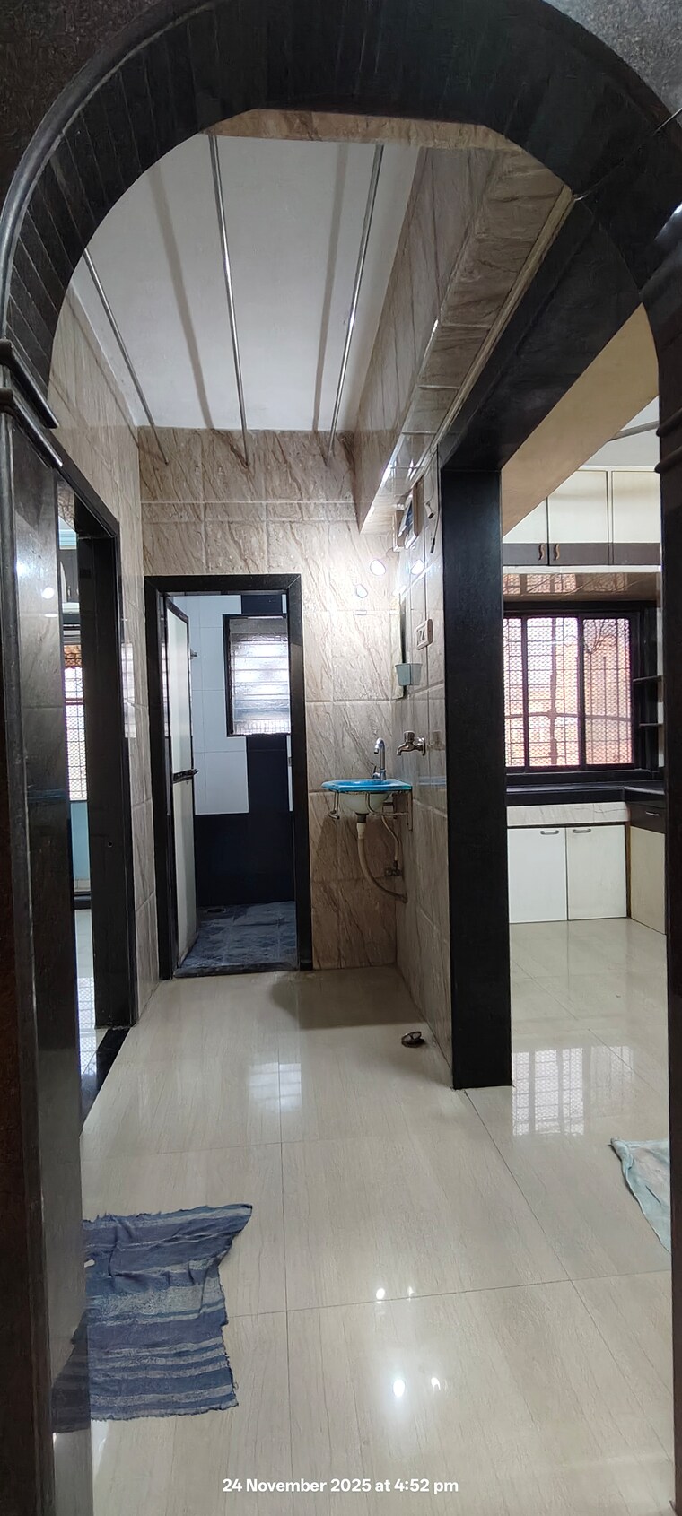 Room, bhandup east 1 Bedroom 600 Sq.Ft. Apartment In Bhandup East Mumbai 9514203