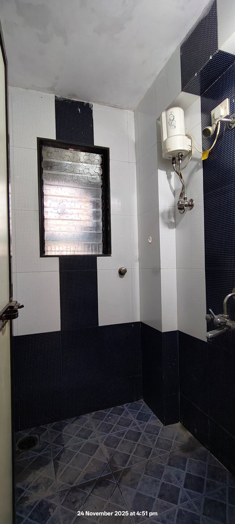 Bathroom, bhandup east 1 Bedroom 600 Sq.Ft. Apartment In Bhandup East Mumbai 9514203