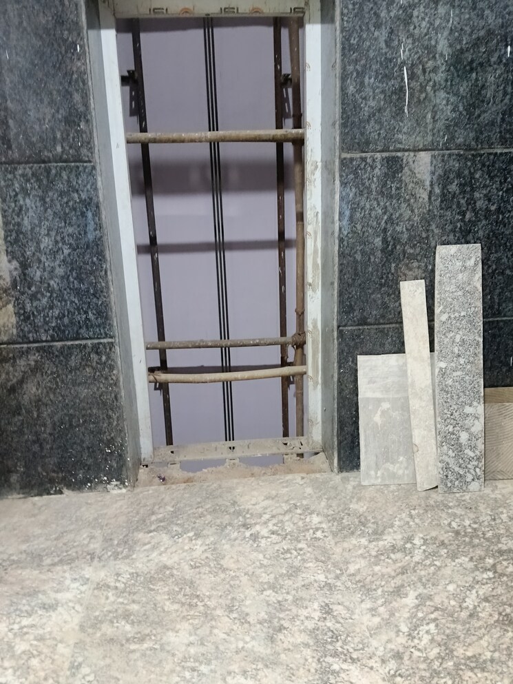 Other, shalimar garden extension i 4 Bedroom 150 Sq.Yd. Builder Floor In Shalimar Garden Extension I Ghaziabad 9514204