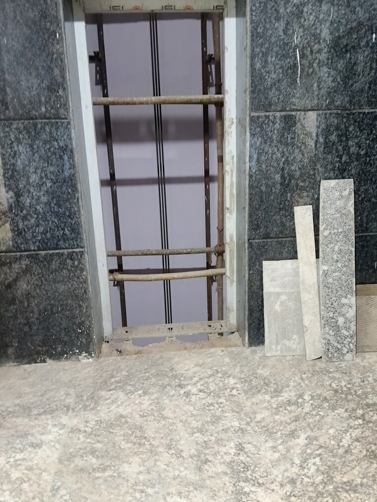 Other, shalimar garden extension i 4 Bedroom 150 Sq.Yd. Builder Floor In Shalimar Garden Extension I Ghaziabad 9514204