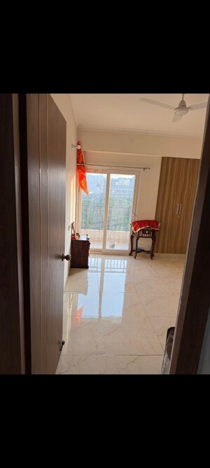 Room in 3 BHK Apartment at Saviour Green Arch, Tech Zone 4 Greater Noida – for Rent