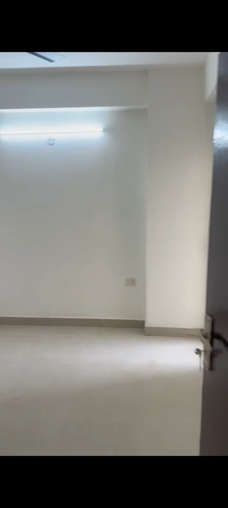 Room, victoryone-central 2.5 Bedroom 1210 Sq.Ft. Apartment In Sector 12 Greater Noida Greater Noida 9514221