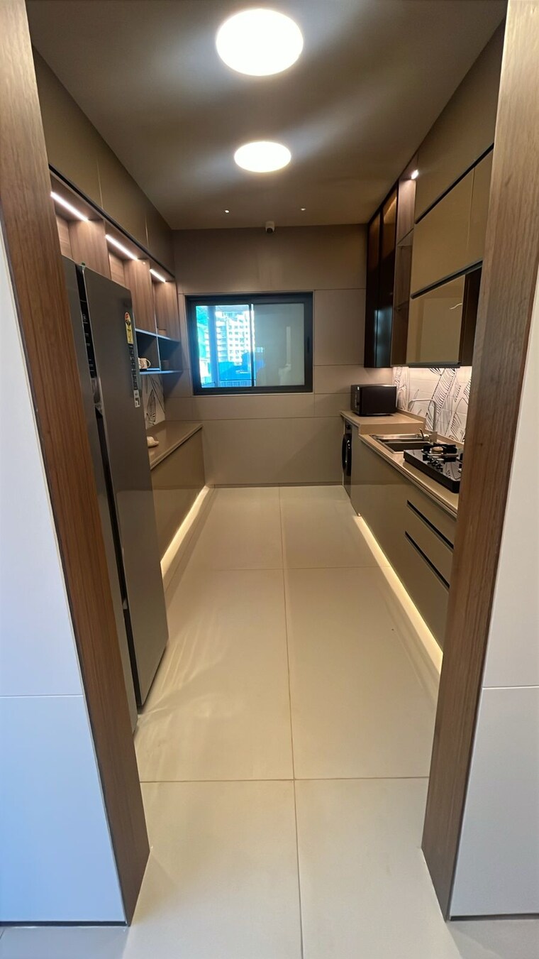 Kitchen, atul-life 3 Bedroom 1000 Sq.Ft. Apartment In Mulund West Mumbai 9514226