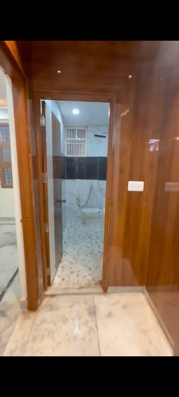 Building Lobby in 1 BHK Builder Floor at Vaishali Media Apartment, Vaishali Sector 5 – for Sale