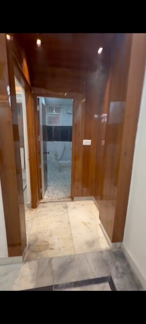 Building Lobby in 1 BHK Builder Floor at Vaishali Media Apartment, Vaishali Sector 5 – for Sale