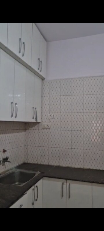 Bathroom in 3 BHK Apartment at Shipra Suncity, Vaibhav Khand – for Rent