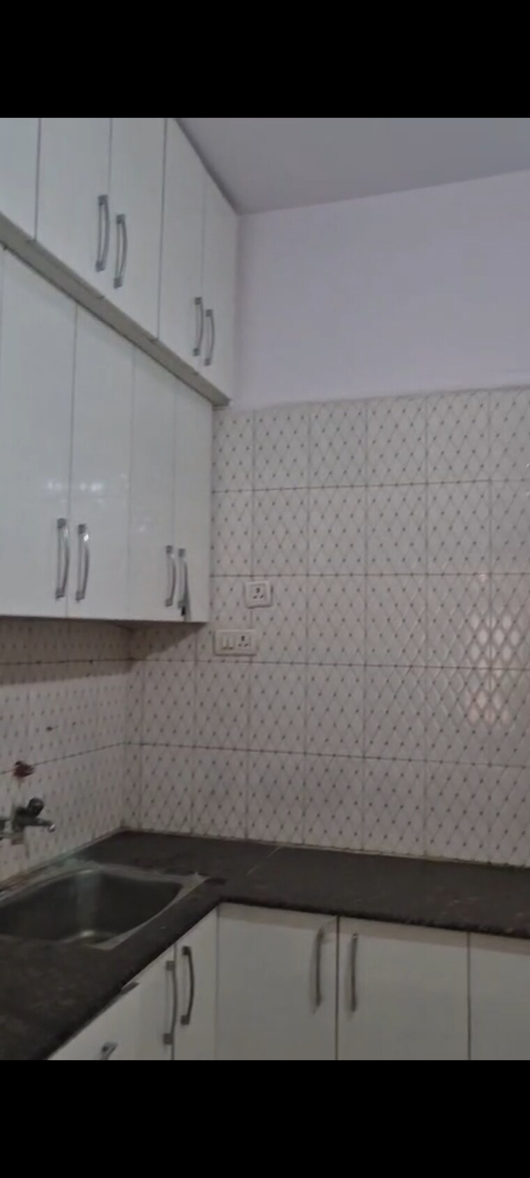 Bathroom, shipra-suncity 3 Bedroom 1560 Sq.Ft. Apartment In Vaibhav Khand Ghaziabad 9514254