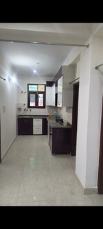 3 BHK + Pooja Room 105 Sq.Yd. Builder Floor in Bharat Vihar