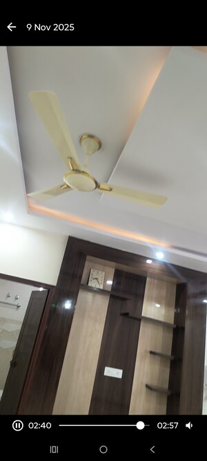 Furnished Amenities in 3 BHK Builder Floor at Bharat Vihar – for Sale