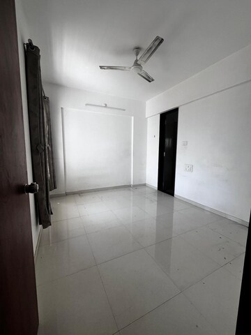 2 BHK Apartment For Rent in Wakad