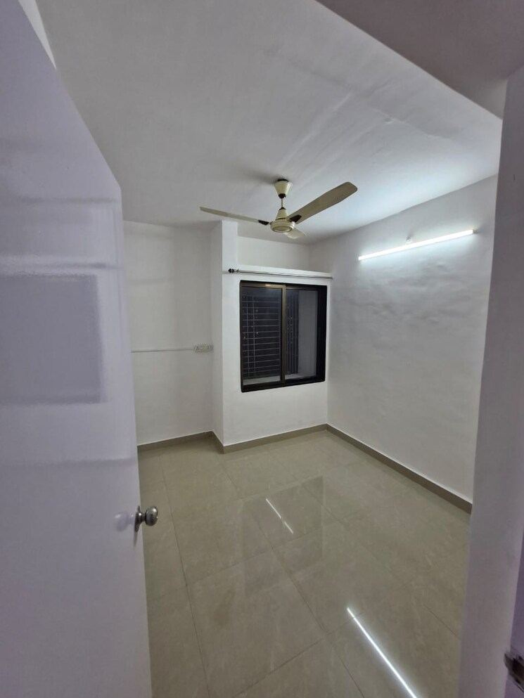 Room, hyde-park-galaxy 2 Bedroom 900 Sq.Ft. Apartment In Manpada Thane 9514282
