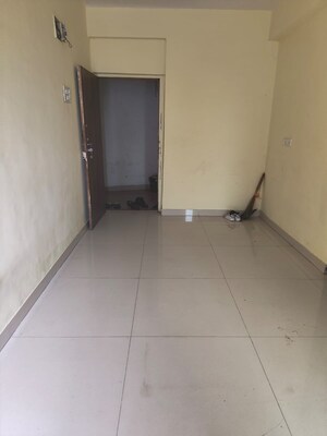  Shop For Rent in National Sea Queen Plaza, Kopar Khairane