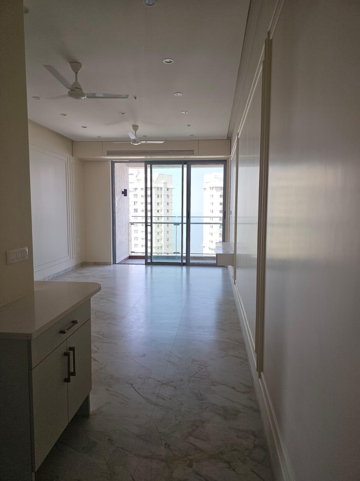 3 BHK + Servant Room Apartment For Rent in Hubtown 25 South