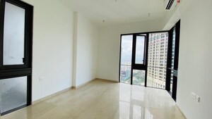 Room in 3 BHK Apartment at Lodha The Park, Worli – for Rent