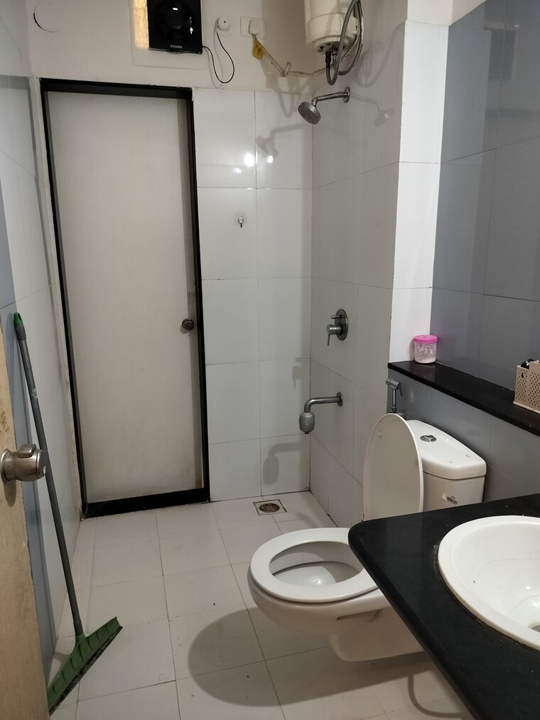 Bathroom, paranjape-blue-ridge 1 Bedroom 550 Sq.Ft. Apartment In Hinjewadi Pune 9514377