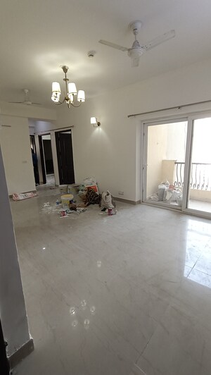 Room in 3 BHK Apartment at Nimbus The Hyde park, Sector 78 – for Rent