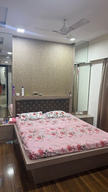 2 BHK Apartment For Rent in Sethia Kalpavruksh Heights, Kandivali West