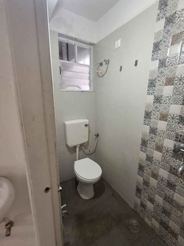 Bathroom, mihan 2 Bedroom 900 Sq.Ft. Apartment In Mihan Nagpur 9514395