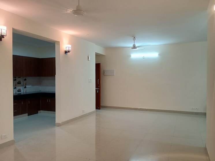 Room, sector 19 dwarka 3 Bedroom 1850 Sq.Ft. Apartment In Sector 19 Dwarka Delhi 9514375