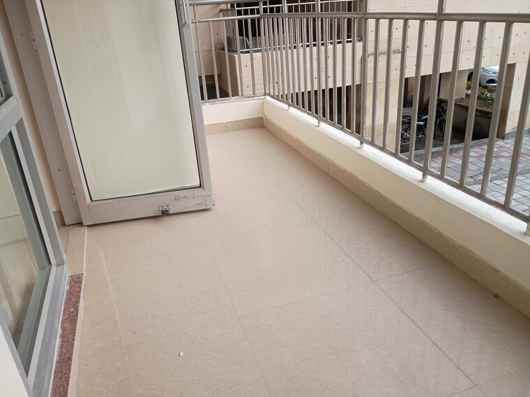 Balcony, sector 19 dwarka 3 Bedroom 1850 Sq.Ft. Apartment In Sector 19 Dwarka Delhi 9514375