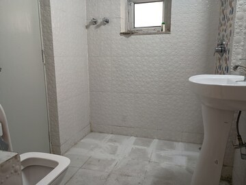 Bathroom in 3 BHK Apartment at Sector 19 Dwarka – for Rent