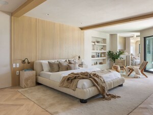 Living Room in 2 BHK Builder Floor at Sector 104 – for Sale