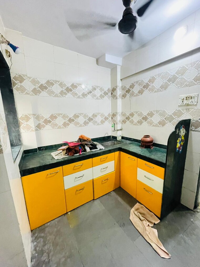 Team Area, raghukul-society 1 Bedroom 550 Sq.Ft. Apartment In Kalwa Thane 9514392