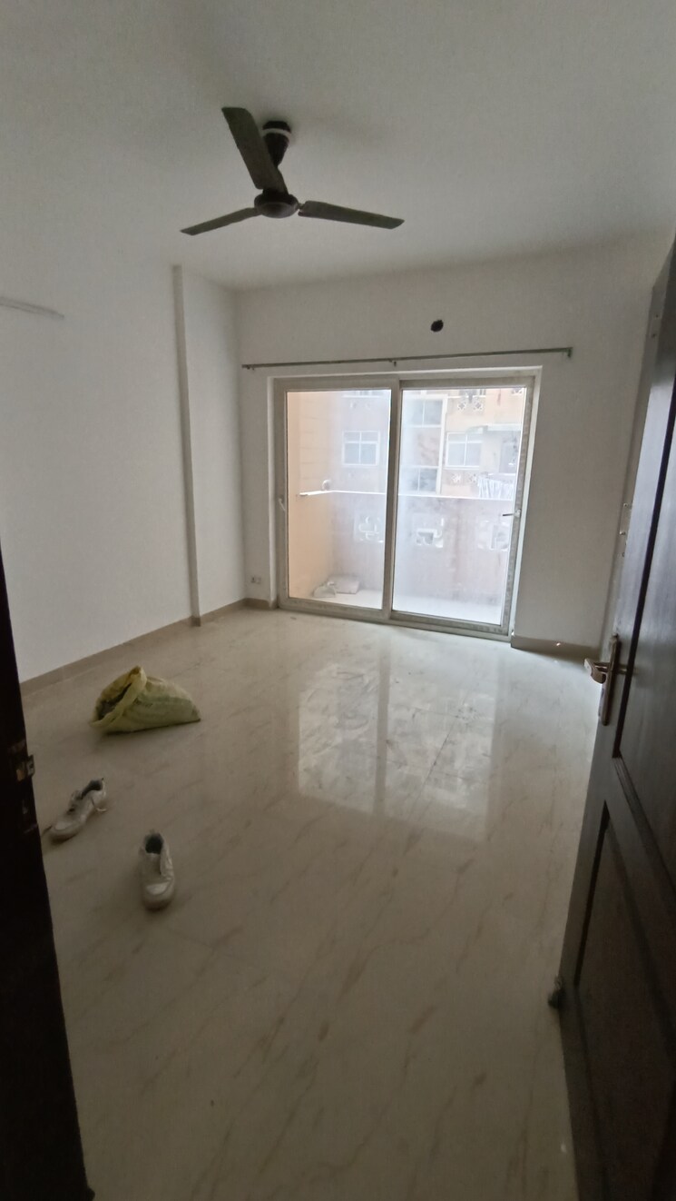 Room, nimbus-the-hyde-park 3 Bedroom 1320 Sq.Ft. Apartment In Sector 78 Noida 9514400