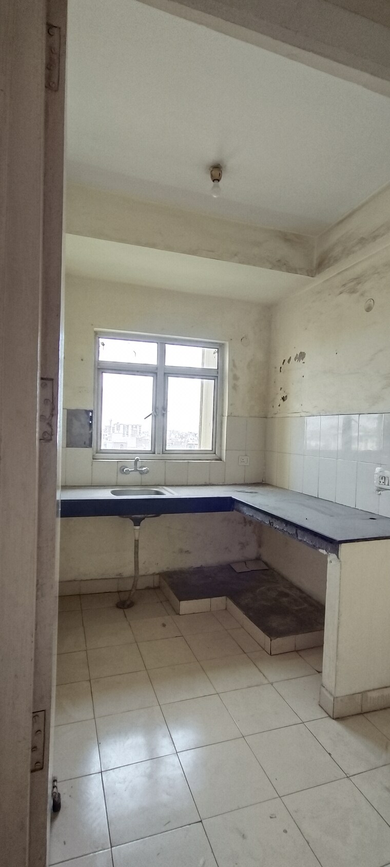 Kitchen, sare-ebony-greens 2 Bedroom 1034 Sq.Ft. Apartment In Lal Kuan Ghaziabad 9514402