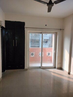 Room in 2 BHK Apartment at Nimbus The Hyde park, Sector 78 – for Rent