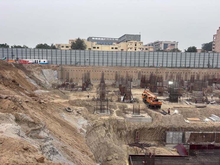 Exterior View, vibhuti khand Commercial Shop 560 Sq.Ft. In Vibhuti Khand Lucknow 9514427