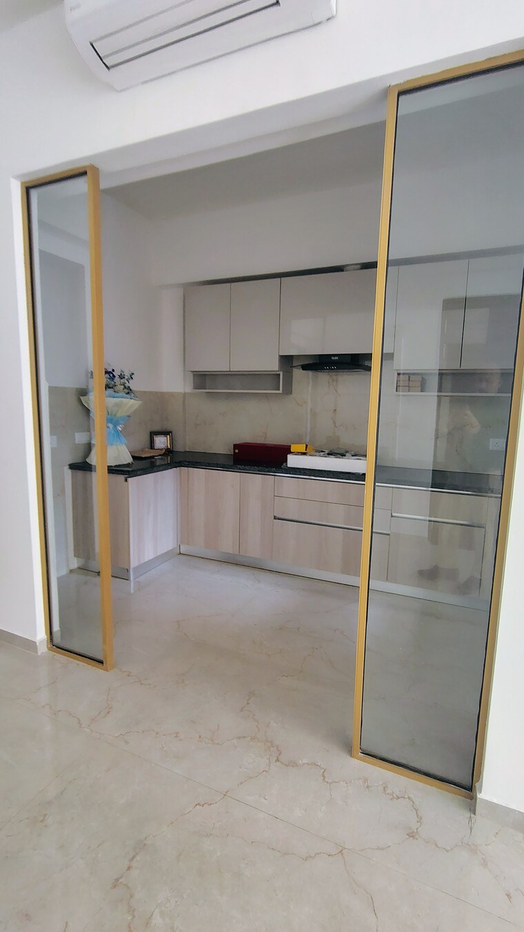 Kitchen, smart-world-orchard 3 Bedroom 1680 Sq.Ft. Apartment In Sector 61 Gurgaon 9514429