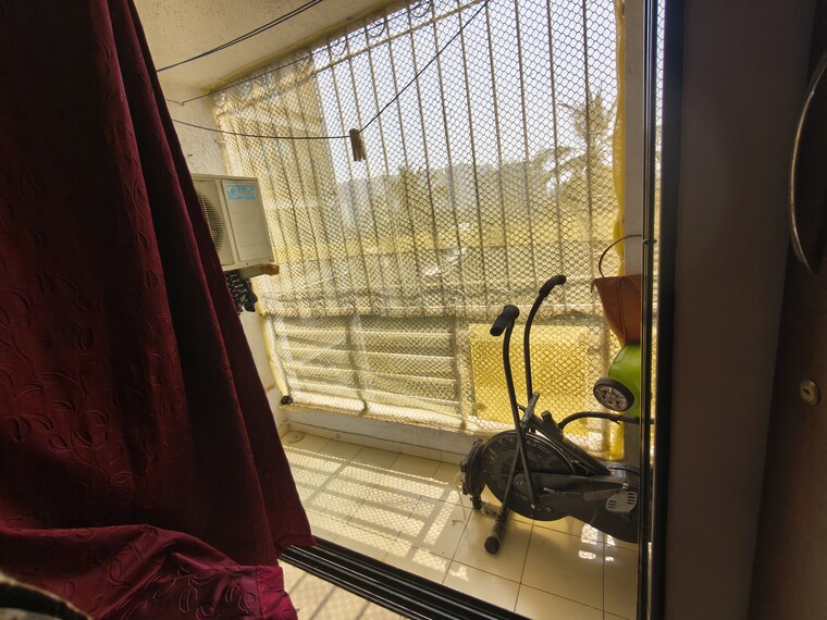 Balcony, monarch-chs 1 Bedroom 550 Sq.Ft. Apartment In Andheri East Mumbai 9514434